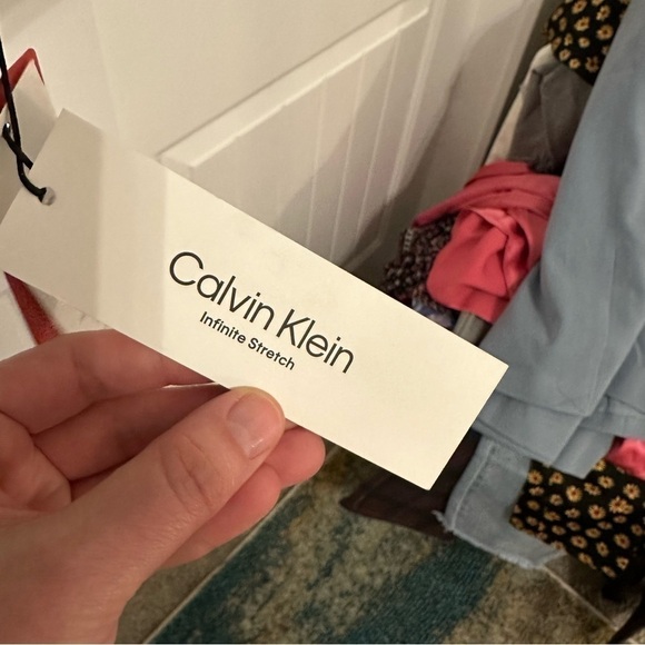 NWT Calvin Klein Hooded Satin Puffer Jacket, size L - Picture 8 of 15